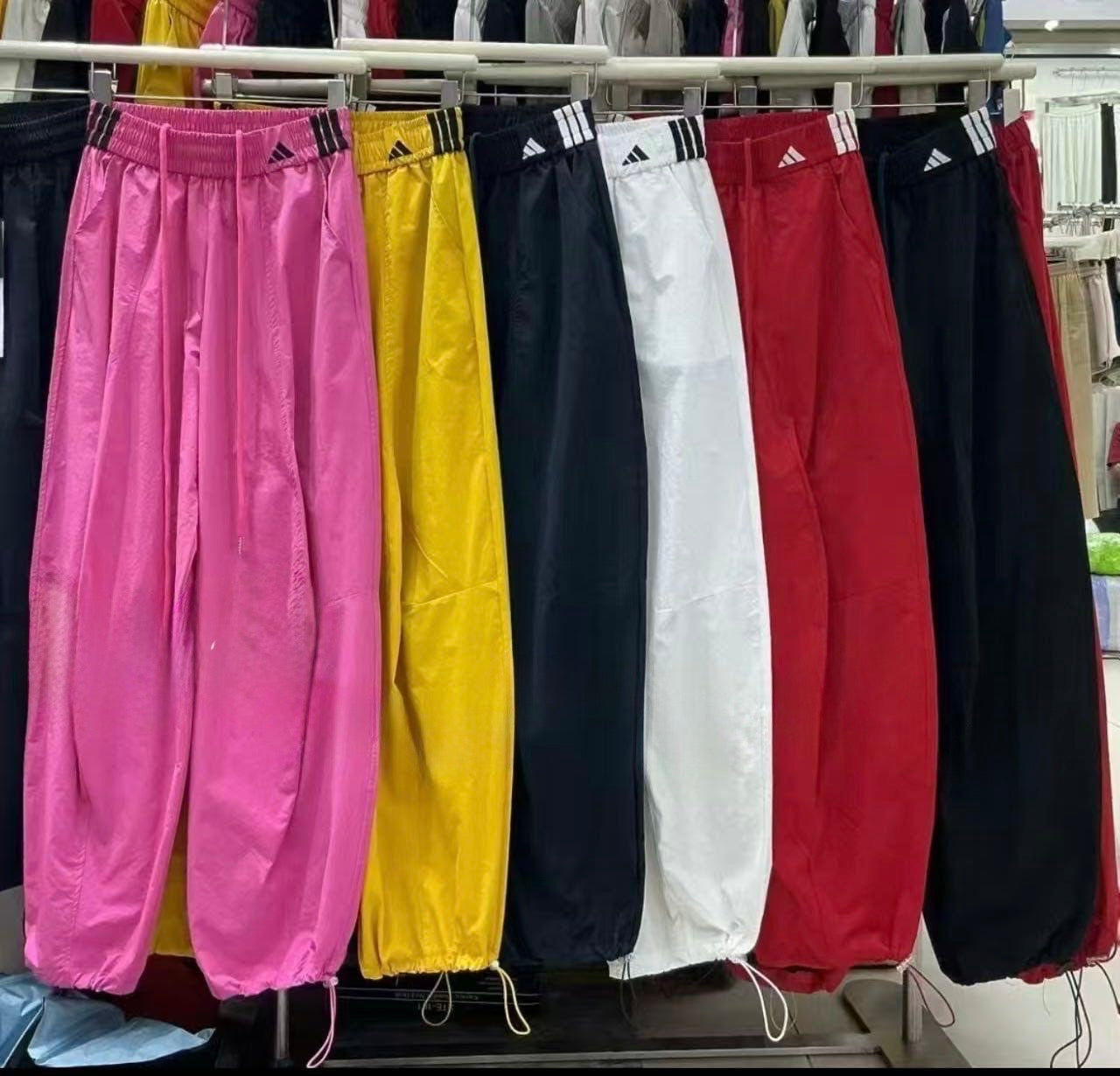 Trackpants