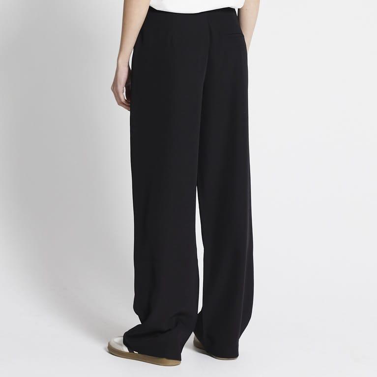 Black Long Length Pleated Trouser