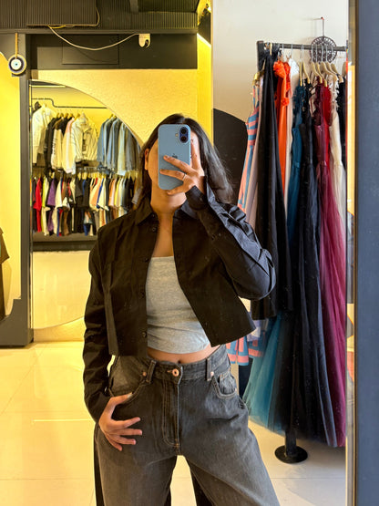 HM Cropped Black Shirt