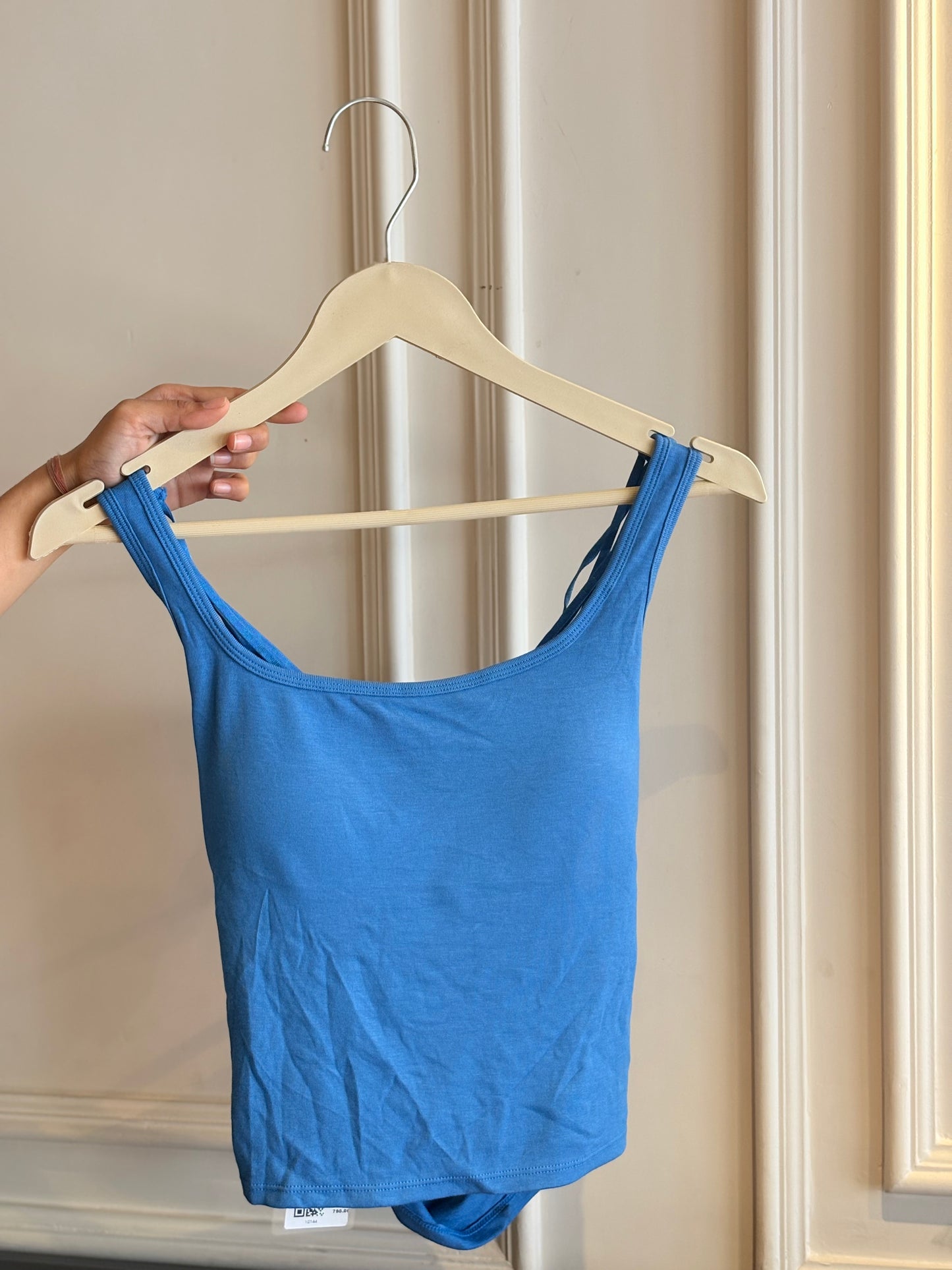 Paded Cross Backless Tank Top