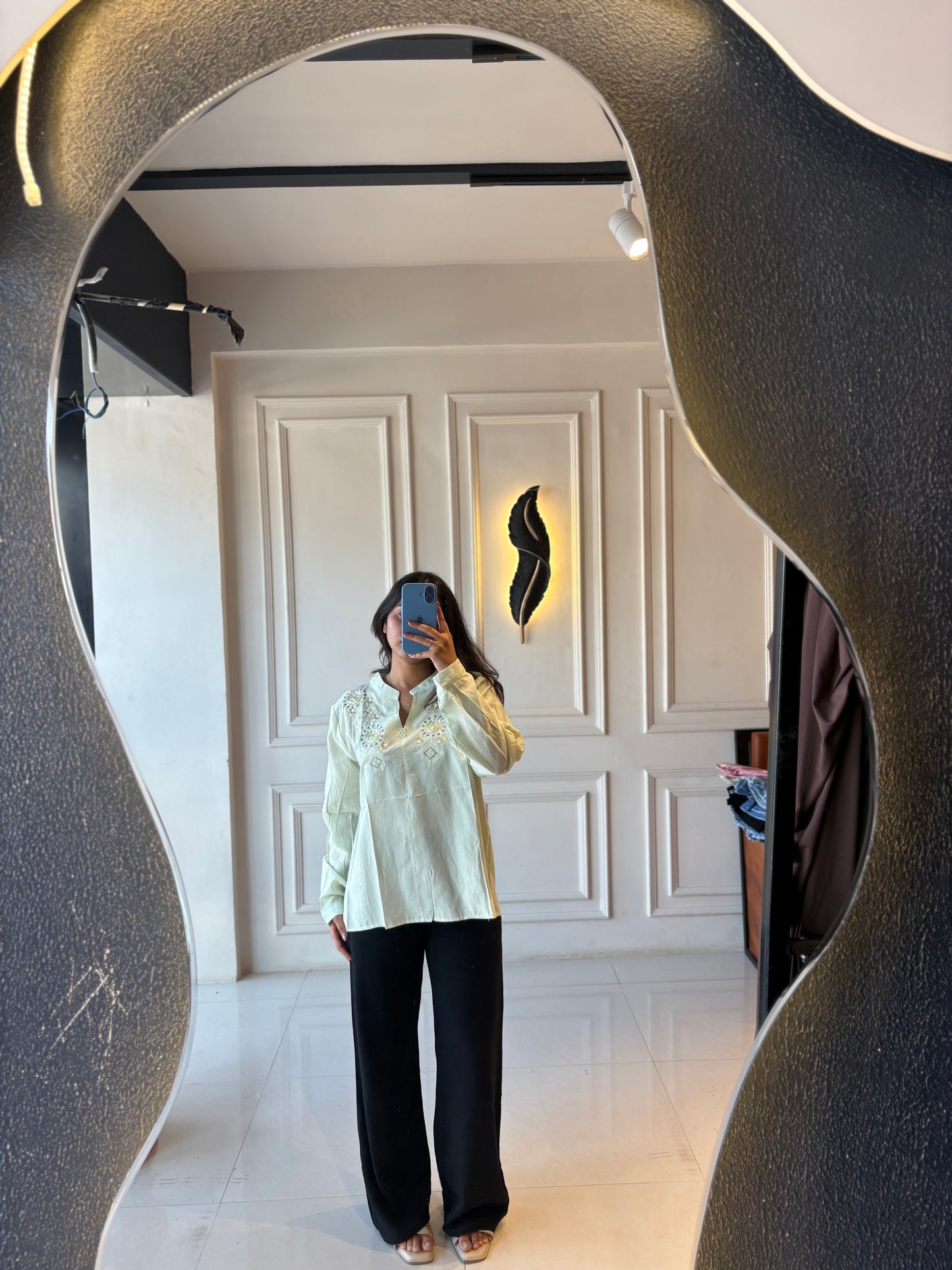 Short embroidery kurti