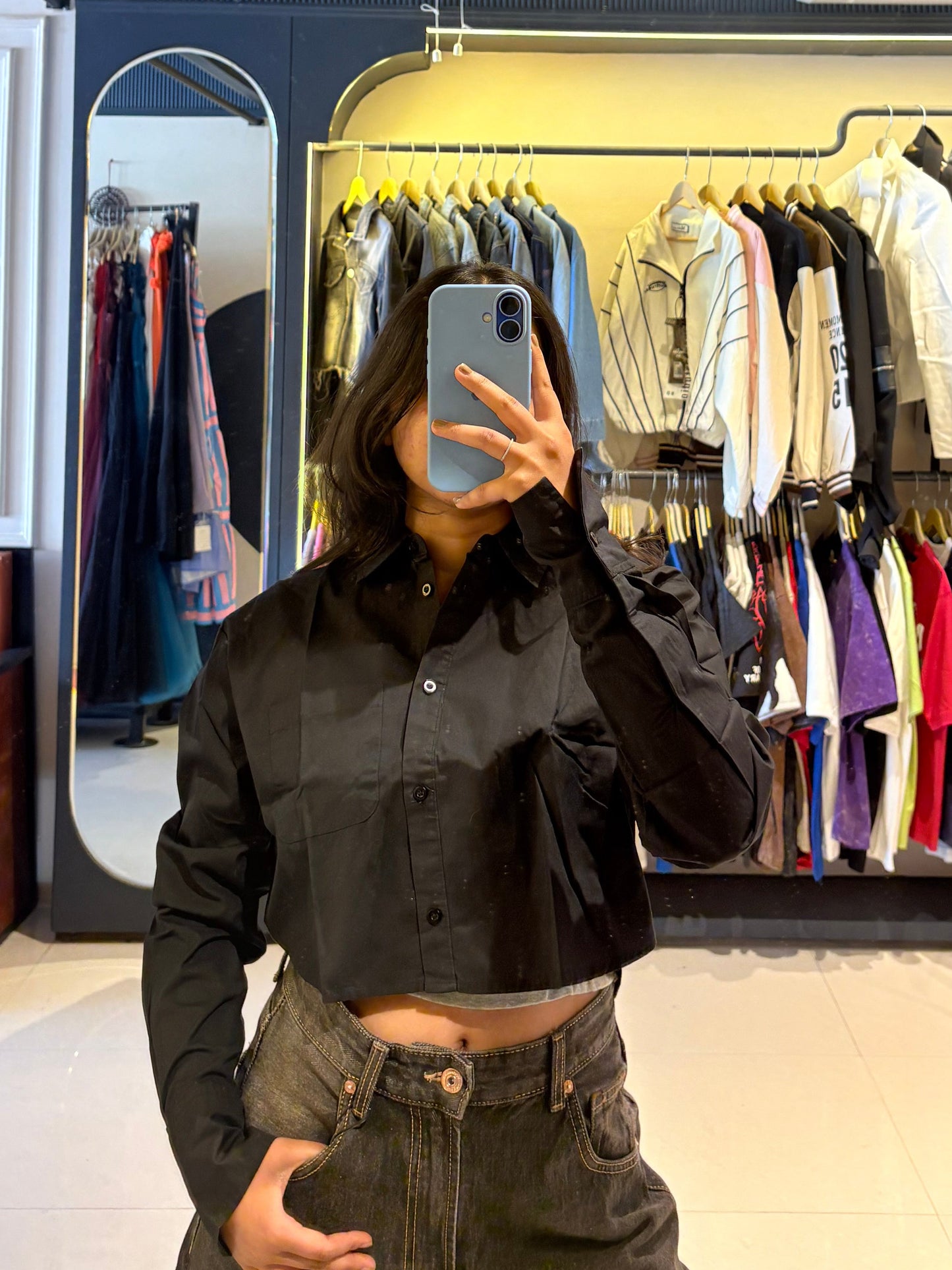 HM Cropped Black Shirt