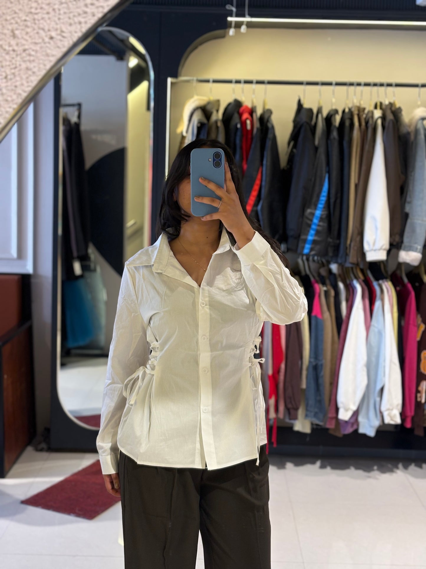 Fitted Knotted Shirt