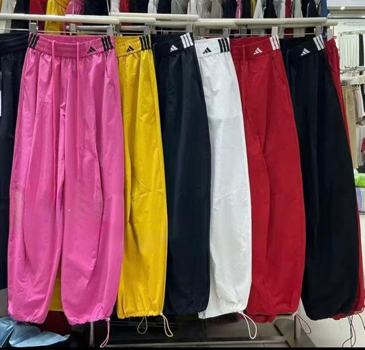Trackpants