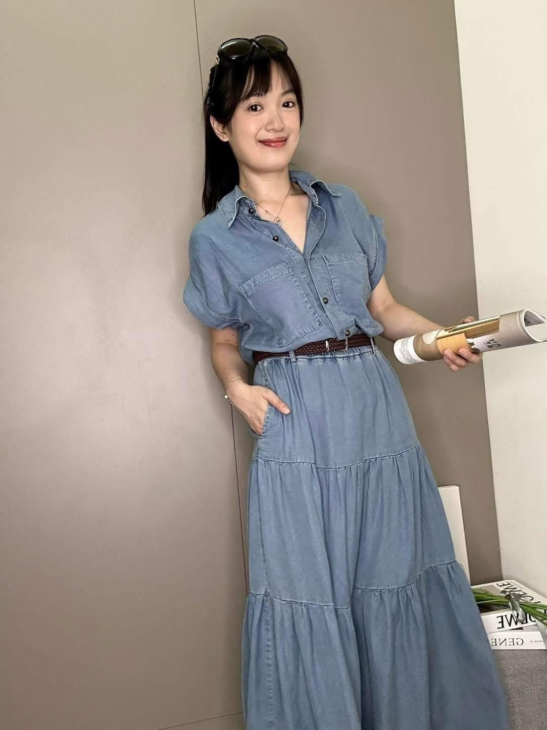 Denim long midi with belt