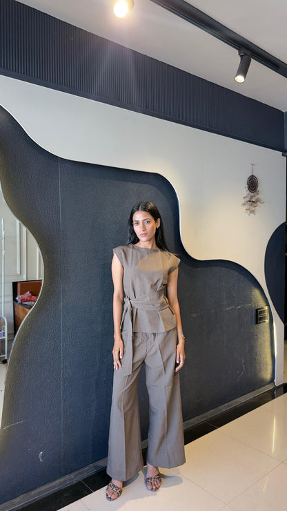 Knot-Waist Coord